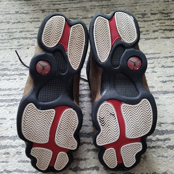 Air Jordan 13 Retro 'Olive' Size 10.5 - Picture 5 of 11